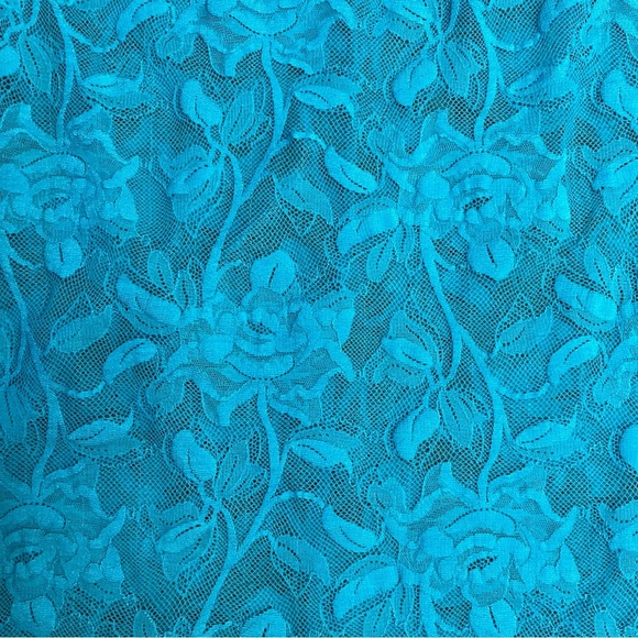 Victoria’s Secret lace lingerie teddy Sz medium blue sheer adjustable strap - Picture 3 of 7